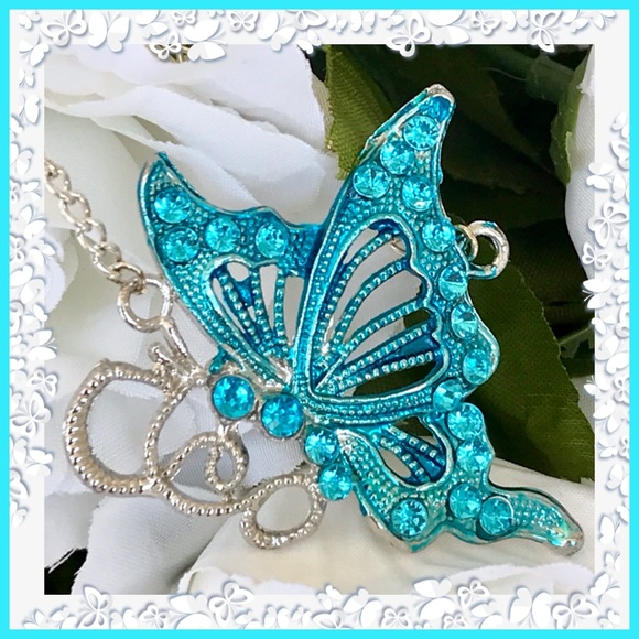 🌺🌴🌺  NWOT:  EXQUISITE BUTTERFLY PENDANT 🌺🌴🌺 - Picture 3 of 7